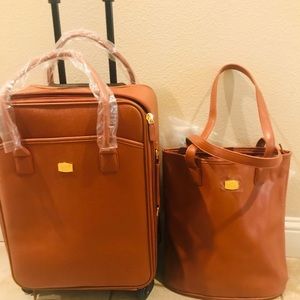 Carry on travel combo suit case and hand bag